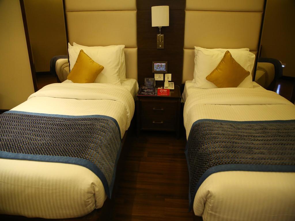 Oyo Premium Panchkula Sector 5 Hotel Room photo