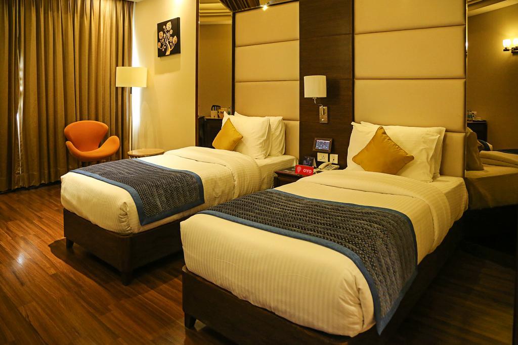 Oyo Premium Panchkula Sector 5 Hotel Exterior photo