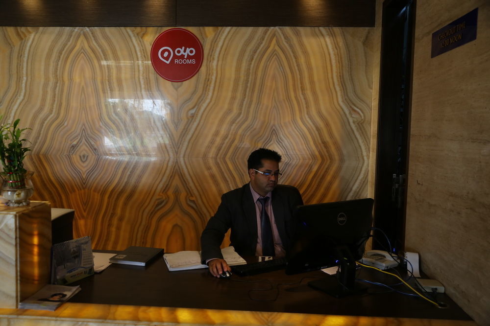 Oyo Premium Panchkula Sector 5 Hotel Exterior photo