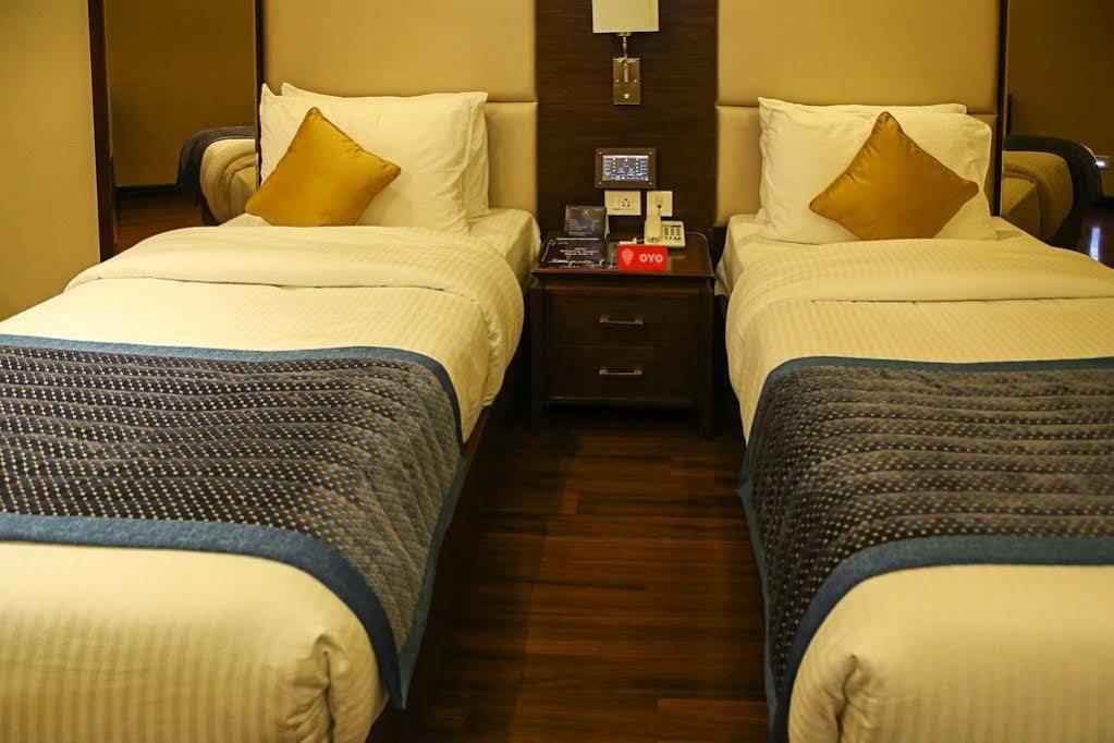 Oyo Premium Panchkula Sector 5 Hotel Exterior photo